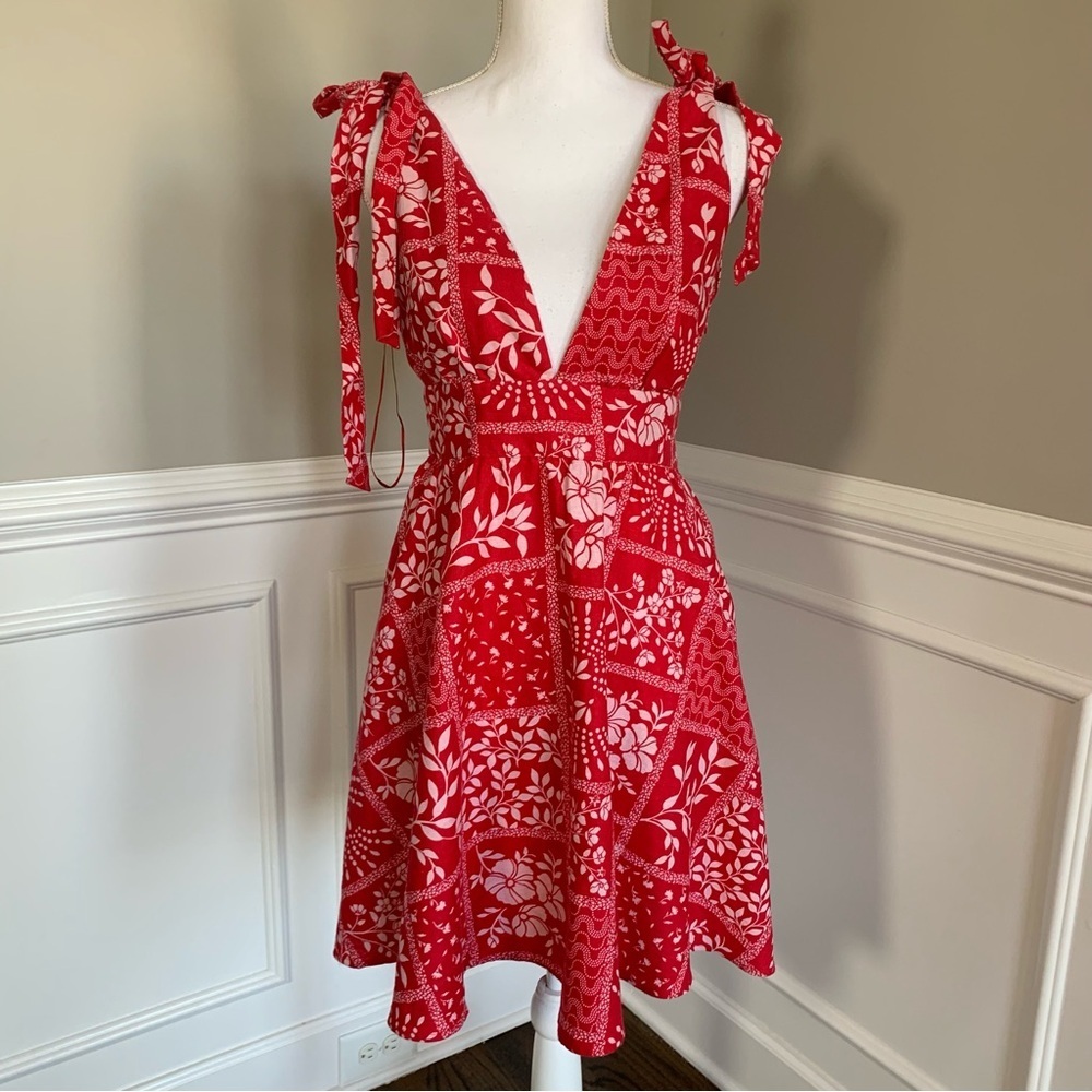 NEW House of Harlow 1960 Sundress Red Floral Print Tie Shoulder Strap Size XS